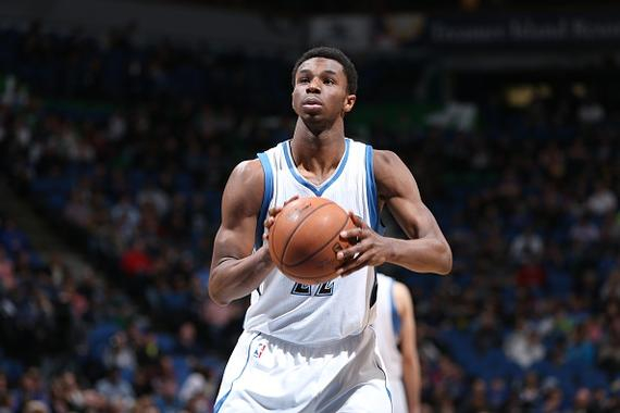 广东宏远56-30合肥男篮 广东志在晋级八强（广东宏远56比30大胜合肥男篮，剑指八强）