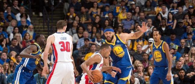 足球国足再次加练射门，教练组严要求（国足射门训练再加码，教练组要求更严）