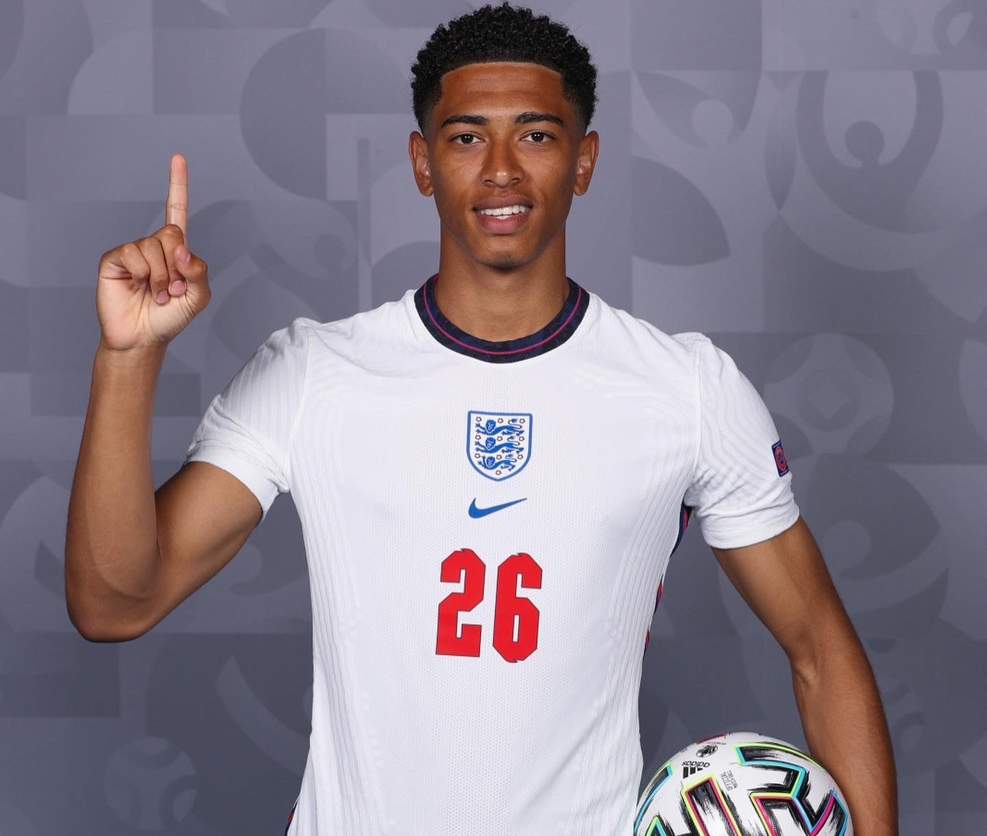 易建联NBA生涯扣篮名场面（易建联NBA生涯扣篮高光时刻）