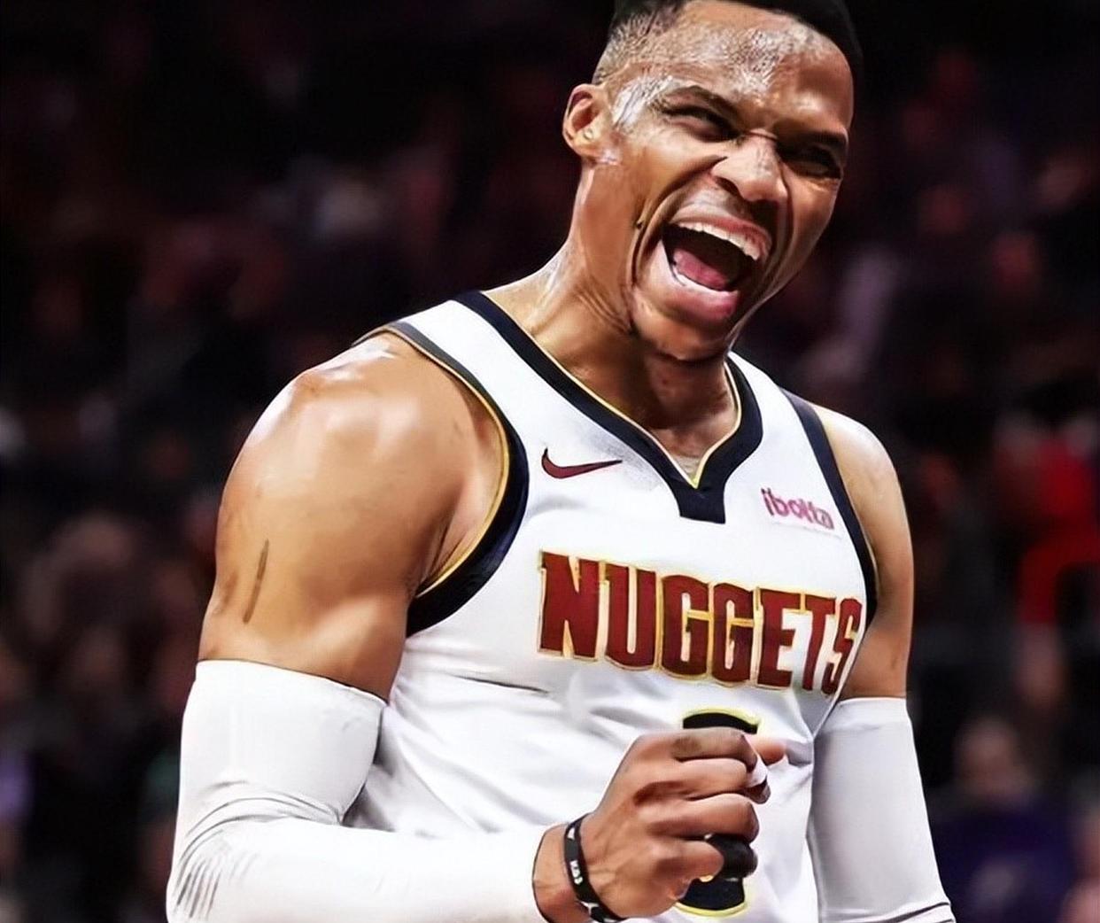 莱因克尔：巴萨对我有着特殊的意义；莱万是历史最佳中锋之一（莱因克尔：巴萨在我心中意义非凡，莱万堪称史上顶级中锋之一）