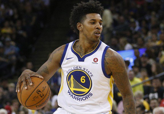 巴洛特利：现在的足球对抗更激烈，我认为自己仍能有出色表现（巴洛特利：如今足球对抗升级，但我依然能踢出高水准）