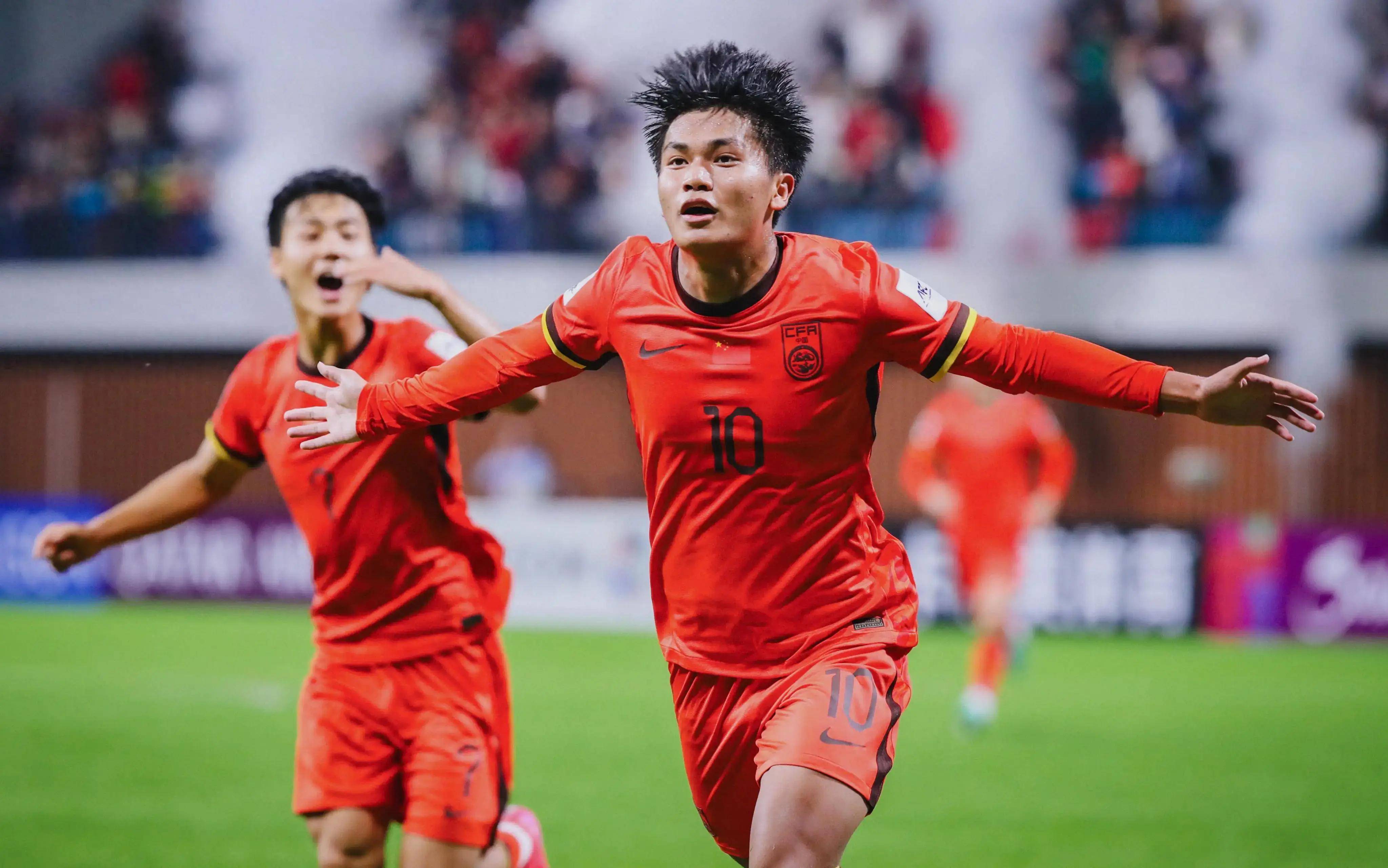 U17世界杯：奥地利2-0九人意大利晋级决赛，莫泽双响（U17世界杯：奥地利2-0力克9人意大利挺进决赛，莫泽梅开二度）