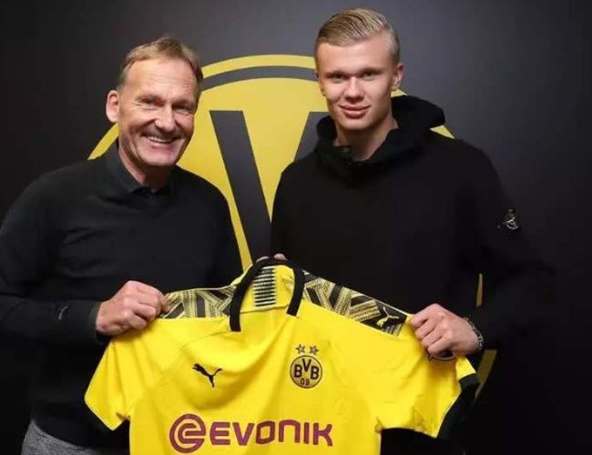 克罗斯：居莱尔和我不是同类型球员，我相信他能在皇马待很久（克罗斯：我和居莱尔风格各异，相信他能在皇马效力多年）