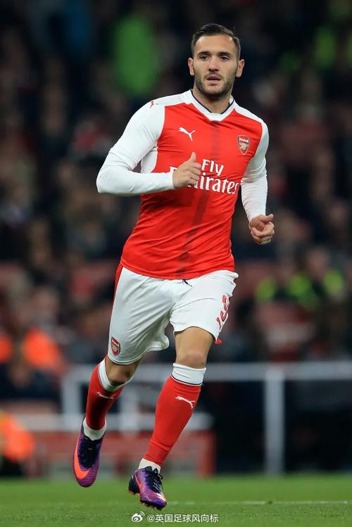 世体：巴萨颠覆性复古版球衣设计曝光，明年夏天发售（世体：巴萨复古风全新球衣设计曝光，预计明夏上市）