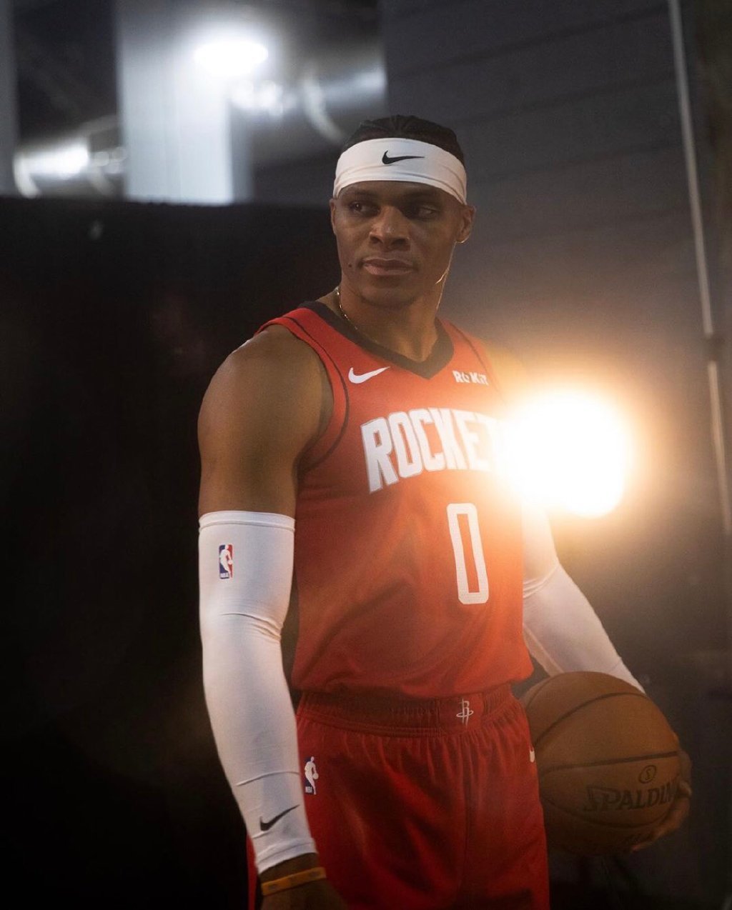 东体：申花主力赛季中后期身心疲劳，阵容一直是“明牌”状态（东体：申花主力后半程身心俱疲，阵容长期被对手看透）