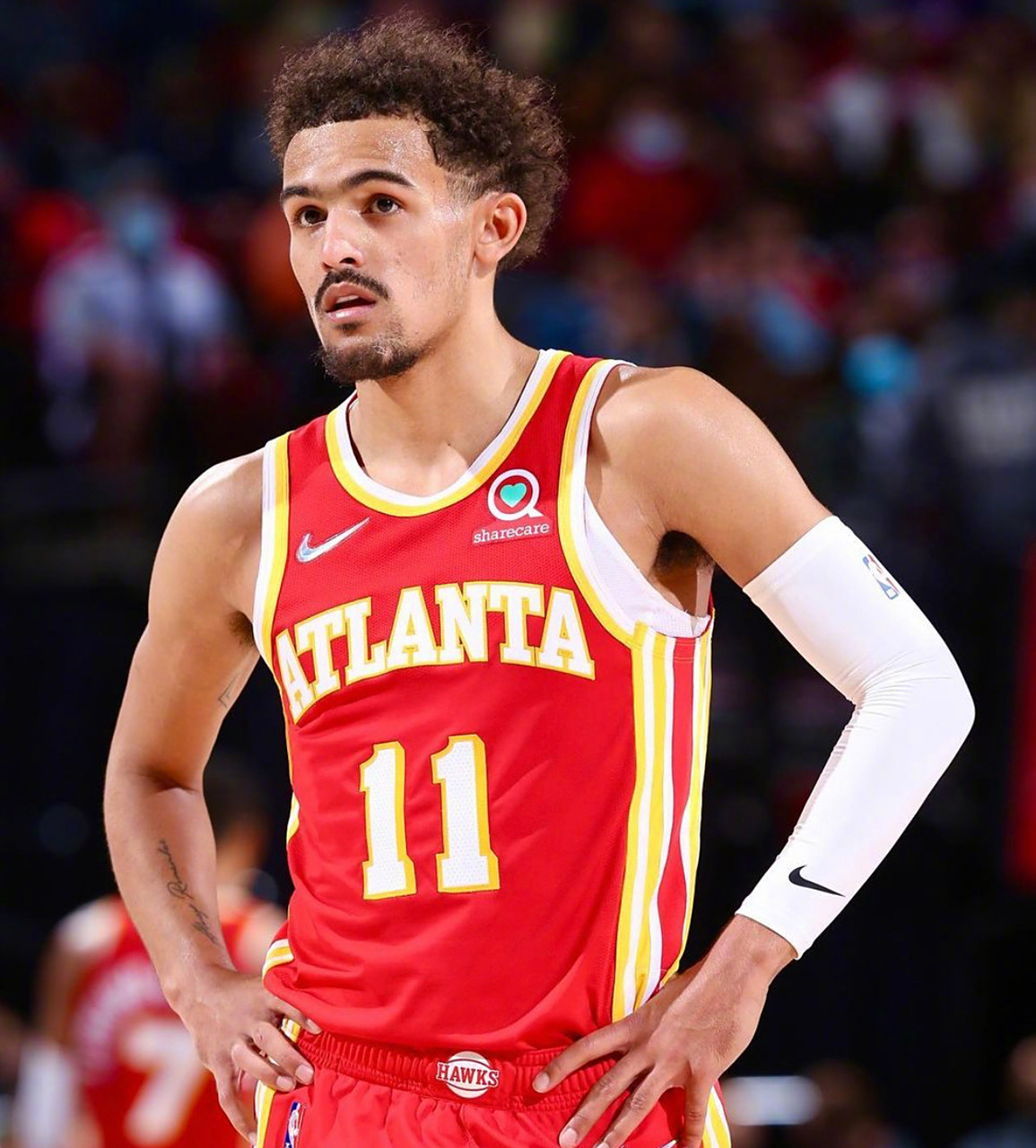 黄蜂官方：三球左脚踝酸痛，本场比赛不会回归（黄蜂官宣：拉梅洛-鲍尔左脚踝酸痛，本场余下时间缺阵）