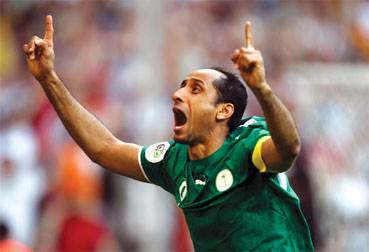 杜兰特和詹姆斯在圣诞大战的盖帽榜新突破（杜兰特与詹姆斯圣诞大战盖帽榜再创新高）