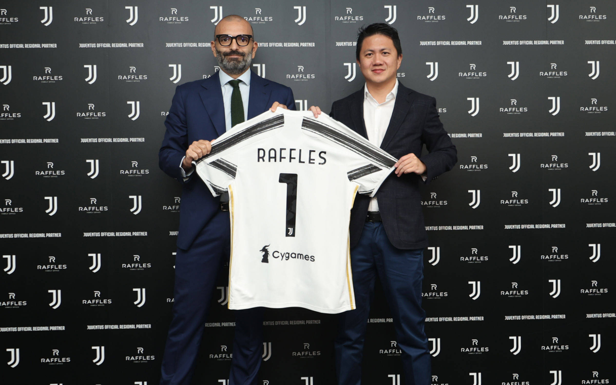 卡斯尔在今天的比赛中，展现出了极具侵略性的球场风格。（卡斯尔今日比赛打出强势凶猛球风）