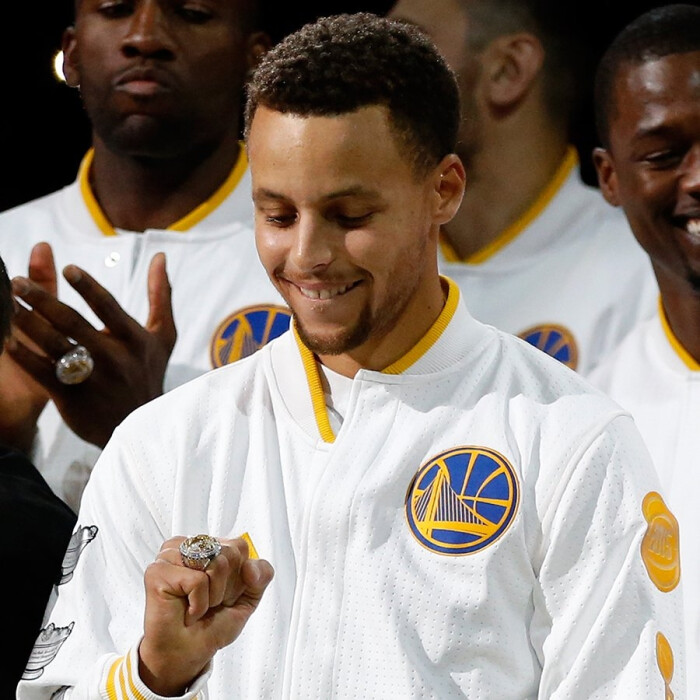 韩媒：韩国前国脚李天秀涉嫌诈骗数亿韩元，已被立案调查（韩国媒体称前国脚李天秀涉数亿韩元诈骗案，警方已立案侦查）