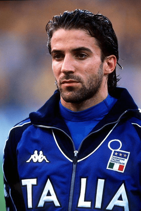 西甲半场：帕拉松、埃斯皮诺造险，巴列卡诺0-0贝蒂斯（西甲半场战报：帕拉松、埃斯皮诺屡造险情，巴列卡诺与贝蒂斯0-0互交白卷）