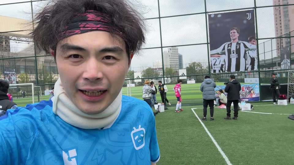 每体：拉菲尼亚伤愈复出在即，有望入选对阵毕包的大名单（每体：拉菲尼亚即将伤愈回归，或将进入对阵毕包的大名单）