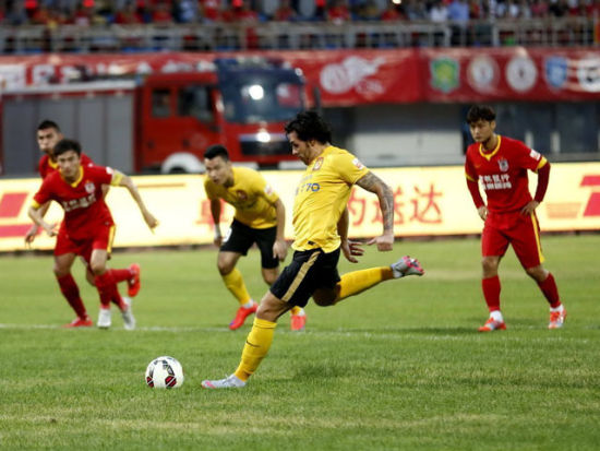 范戴克：伊萨克加入球队以来过得不轻松，但他的能力有目共睹（范戴克：伊萨克加盟后经历不易，但他的实力有目共睹）