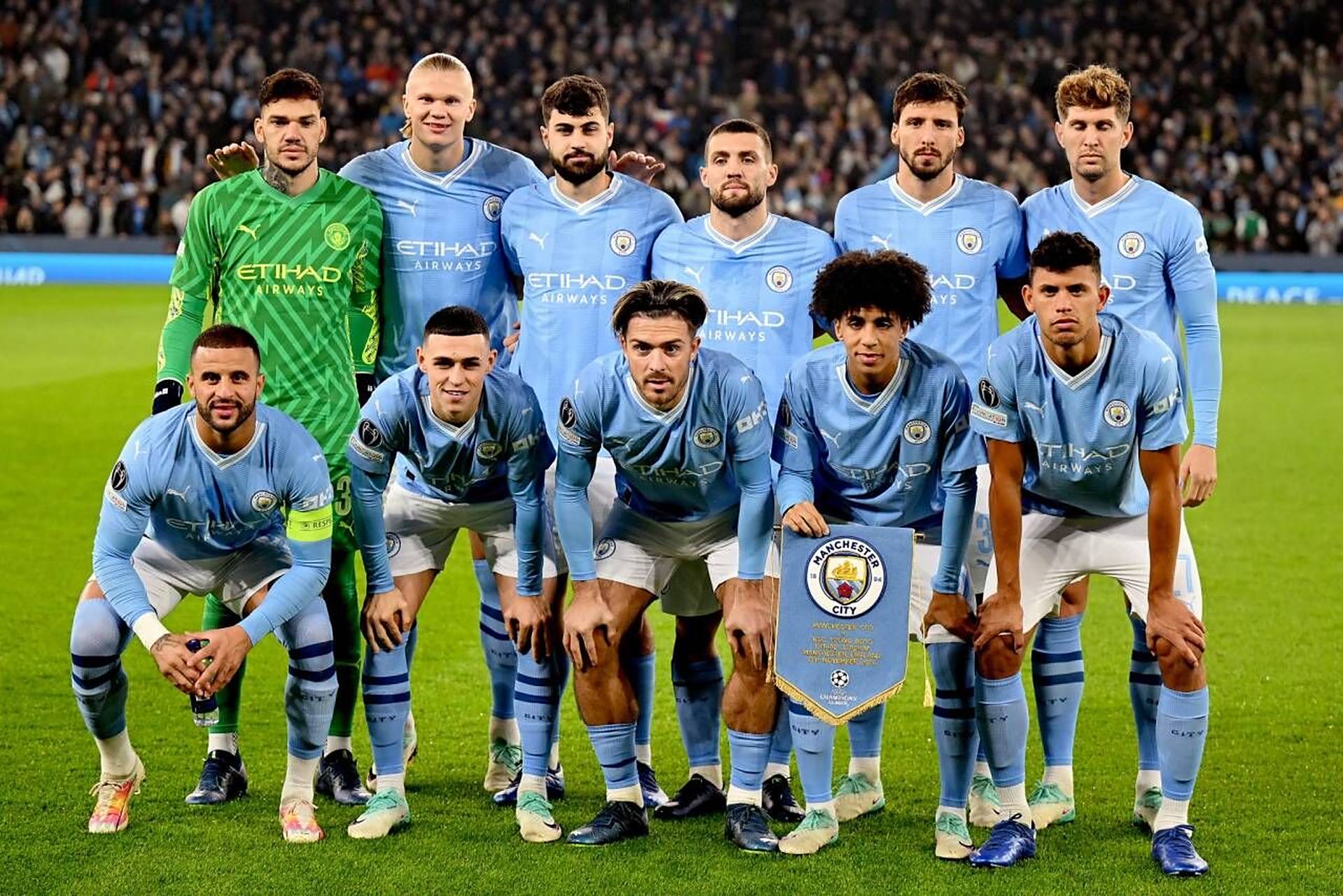 传闻：蓝鹰埃弗顿关注梅斯16岁前锋，身高193已亮相法甲（据传蓝鹰、埃弗顿盯上梅斯16岁前锋：身高1.93米，已在法甲亮相）