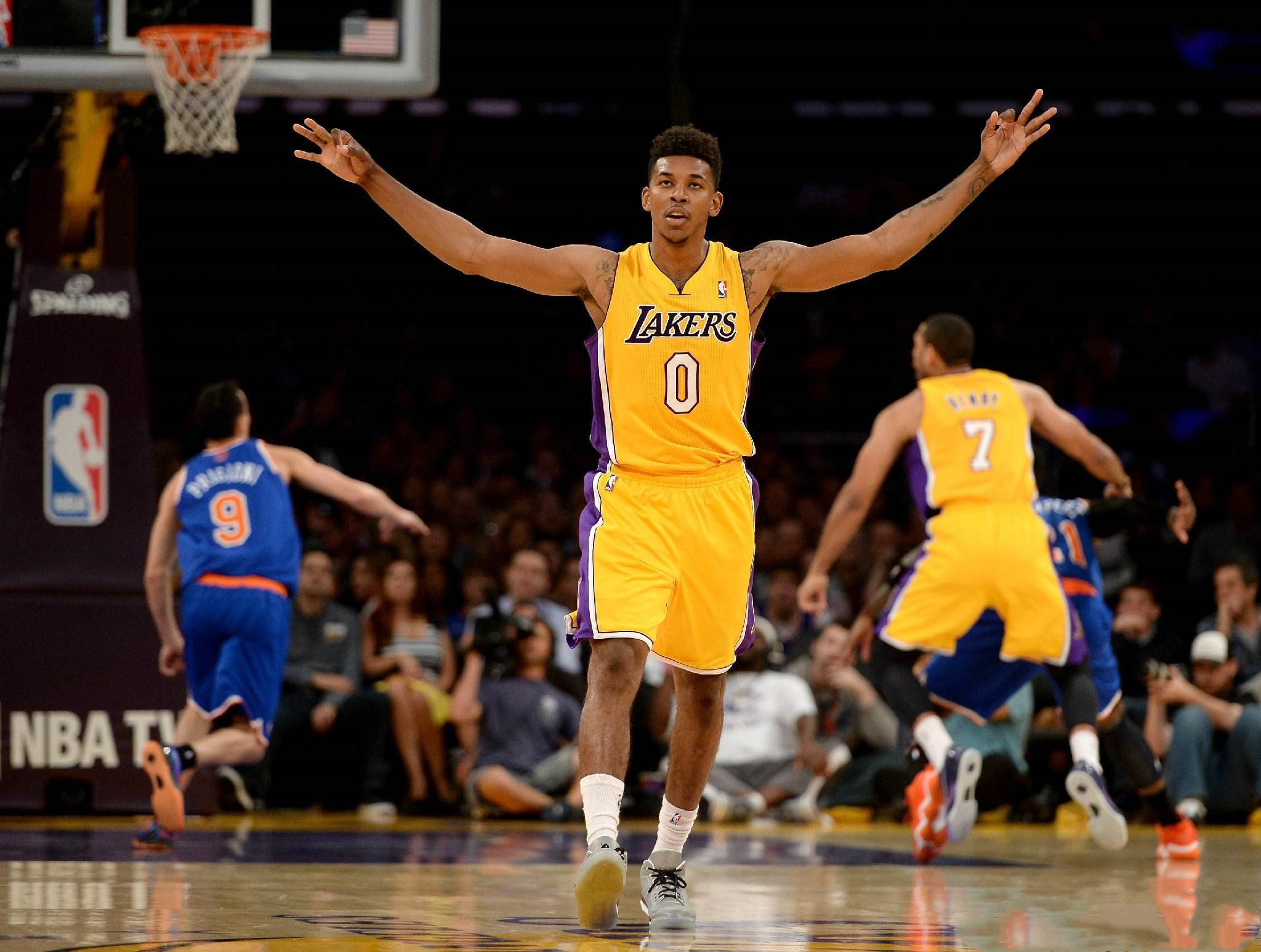 太阳报：C罗准备在马德里开一家私人会所，会费最高13000英镑（英媒称C罗计划在马德里开设私人会所，会员费最高达1.3万英镑）