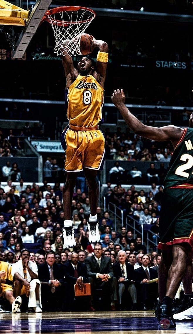 吉马良斯：卡塞米罗是我的榜样，巴西队需要内马尔这样的巨星（吉马良斯：我以卡塞米罗为榜样，巴西队离不开内马尔这样的巨星）