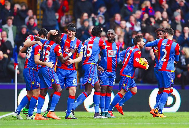 太阳第三节轰下45分，三节打完领先湖人26分（太阳队第三节狂飙45分，三节战罢领先湖人26分）