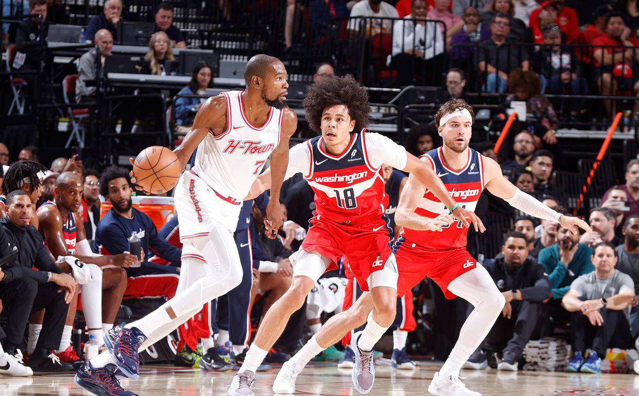 活塞主帅：很惊讶康宁汉姆没获得更多罚球，裁判对他区别对待（活塞主帅质疑判罚：惊讶康宁汉姆罚球偏少，疑遭裁判区别对待）