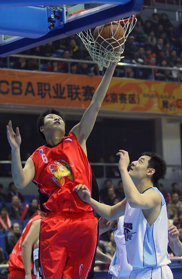 龙塞罗：巴萨这么多年都在演同样剧本，他们给裁判的钱还太少（龙塞罗：巴萨多年如出一辙，连给裁判的钱都嫌少）